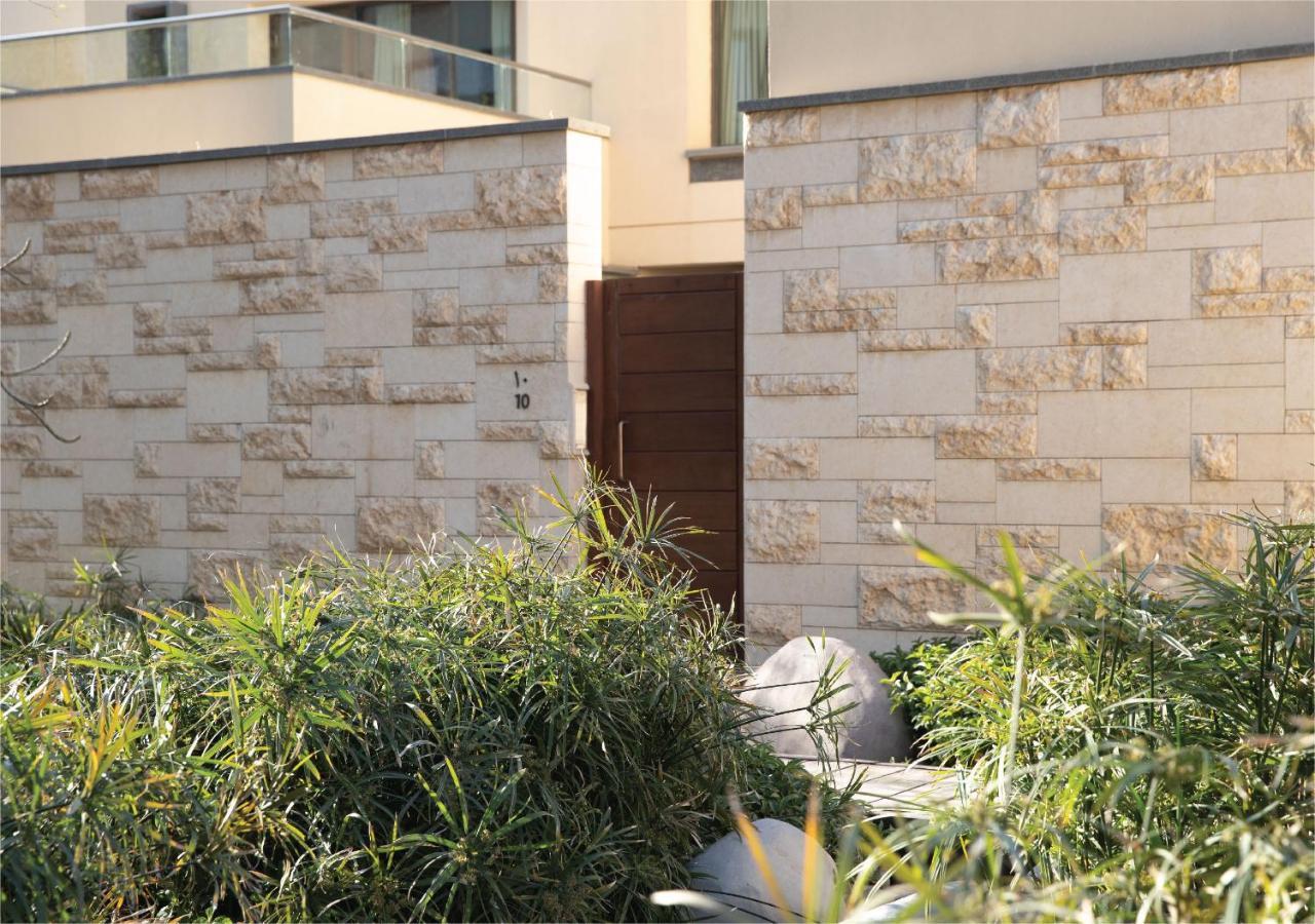 Jumeirah Messilah Beach Kuwait Кувейт Екстериор снимка A house in the village
